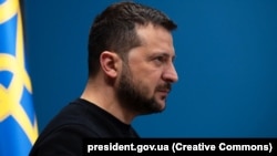 «Кожен день присутності окупанта на нашій землі – це спокуса для нього думати, ніби йому щось вдасться. Нічого йому не вдасться» – Володимир Зеленський