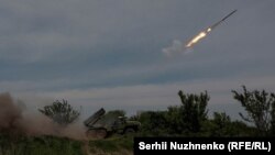 Речник Східного угруповання Сил оборони Сергій Череватий напередодні констатував деяке зменшення кількості атак у районі Бахмута