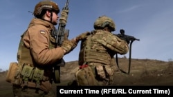 Навчання на одному з полігонів рекрутингового центру. Україна, весна 2014 року