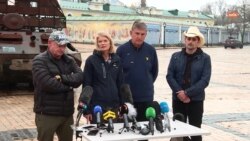 Сенатори Конгресу США в Києві Сенатори Конгресу США в Києві