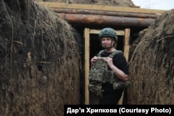 На фортифікаціях. «Сприймаю це як свою роботу, яку я повинна виконувати, і страх тут вже на другий план відходить». Донецька область, 2024