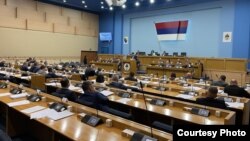 Nenad Stevandić, predsjednik Narodne skupštine Republike Srpske, obraća se poslanicima tokom sjednice, Banja Luka, BiH, 21. jun 2023.