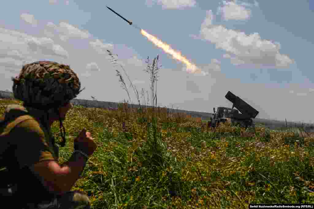 Лунає команда: «Вогонь!»