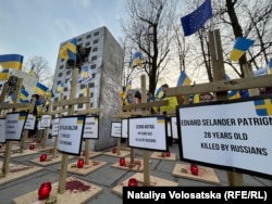 Акція протесту біля російського посольства у Варшаві. Польща, Варшава, 24 лютого 2024 року