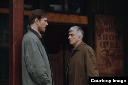 Кадр из сериала "ГДР"