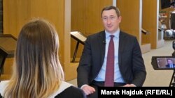 Глава правління НАК «Нафтогаз України» Олексій Чернишов під час інтерв'ю Радіо Свобода в Брюсселі