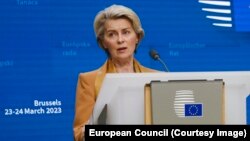 Урсула фон дер Ляєн зазначила, що порушила питання такої розмови під час розмови з Сі Цзіньпінем