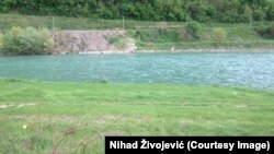 Rijeka Drina prije izgradnje obaloutvrda.