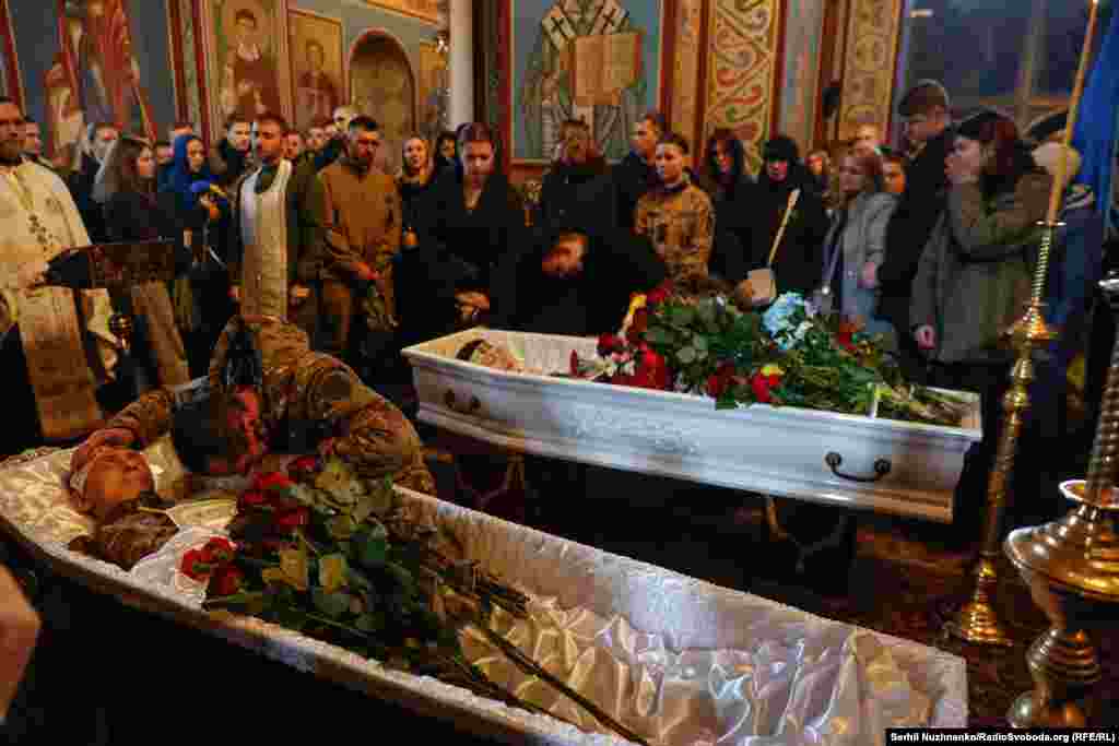 «Троя» стала бойовою медикинею Добровольчого Українського Корпусу «Правий сектор», який згодом став 67-му ОМБр у складі ЗСУ.