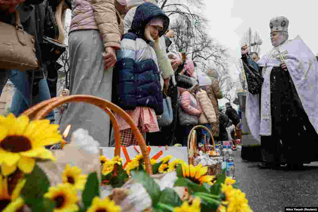 Посвячення пасок у Києві, 16 квітня 2023 року