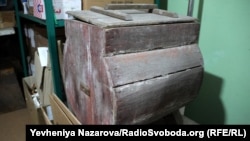 Передана історикам до колекції ручна маслобійка