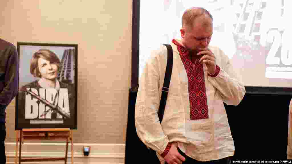 Син загиблої від ракетного обстрілу РФ Віри Гирич – Богдан Гирич – під час презентації фільму «Віра» журналістів програми «Схеми» (Радіо Свобода). Київ, 29 квітня 2023 року