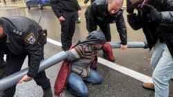 Атлас мира. Бунтующий Израиль. Массовый протест против надоевшего лидера Атлас мира. Бунтующий Израиль. Массовый протест против надоевшего лидера