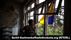 Руїни, тіла російських солдатів та снаряди: що по собі залишила армія РФ у Благодатному (фоторепортаж)