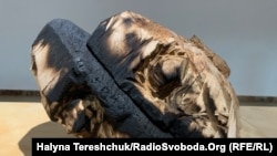 «Львівський тиждень скульптури 2023» розпочався під назвою «Старе і Нове/Нове і старе». Понад 300 скульптур, об’єктів, інсталяцій українських митців запрезентують на більш як 10 виставкових просторах