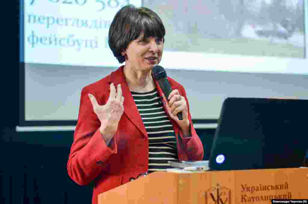 Майстер-клас Інни Кузнецової у Школі журналістики Українського католицького університету (УКУ) «Від радіо до конвергентного ЗМІ»