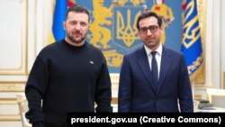 Президент України Володимир Зеленський і міністр закордонних справ Франції Стефан Сежурне. Київ, 13 січня 2024 року