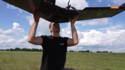 Українські виробники БПЛА змагаються із російськими за «розумний дрон»
 Українські виробники БПЛА змагаються із російськими за «розумний дрон»