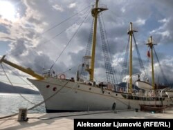 Brod "Jadran", Tivat (foto-arhiv)