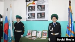 Горный Алтай, Кош-Агач, открытие мемориальной доски в школе имени Л. И. Тюковой