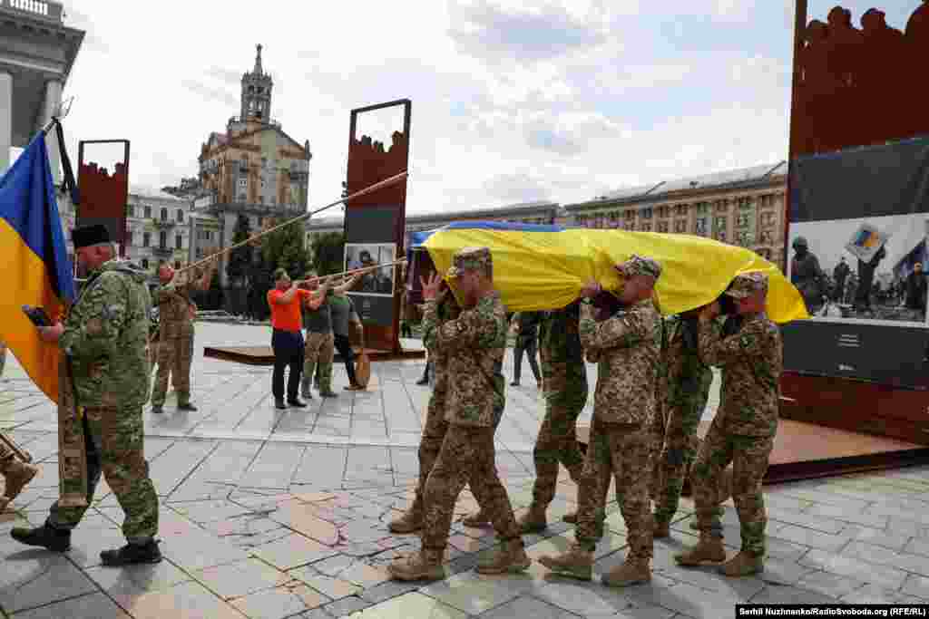 Від початку повномасштабного вторгнення Едуард Хатмуллін взяв у руки зброю і разом з побратимами захищав Україну
