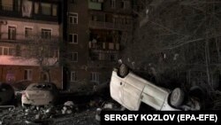 За попередніми даними Офісу генпрокурора, війська РФ обстрілювали Роздольне та Велику Рогань ракетами типу С-300 з території Бєлгородської області РФ.