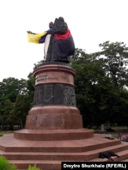 Пам’ятник українсько-російського «возз’єднання» в Переяславі, демонтований у 2022 році