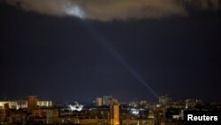 Київ під час нічної атаки сил РФ, 8 травня 2024 року 