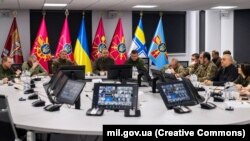 Представники України під час віртуального засідання Контактної групи з оборони України у форматі «Рамштайн». Київ, 22 листопада 2023 року