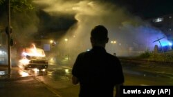 საფრანგეთში მასობრივი არეულობების დროს აღირიცხა ცეცხლის გაჩენის 2500-ზე მეტი შემთხვევა. პარიზი, 2023 წლის 1 ივლისის ღამე.