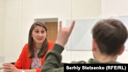 Центр для біженців «Мрія» проводить уроки дітей, якщо вони не потрапили у чеську школу, 2023 рік. Нині центр уже не працює