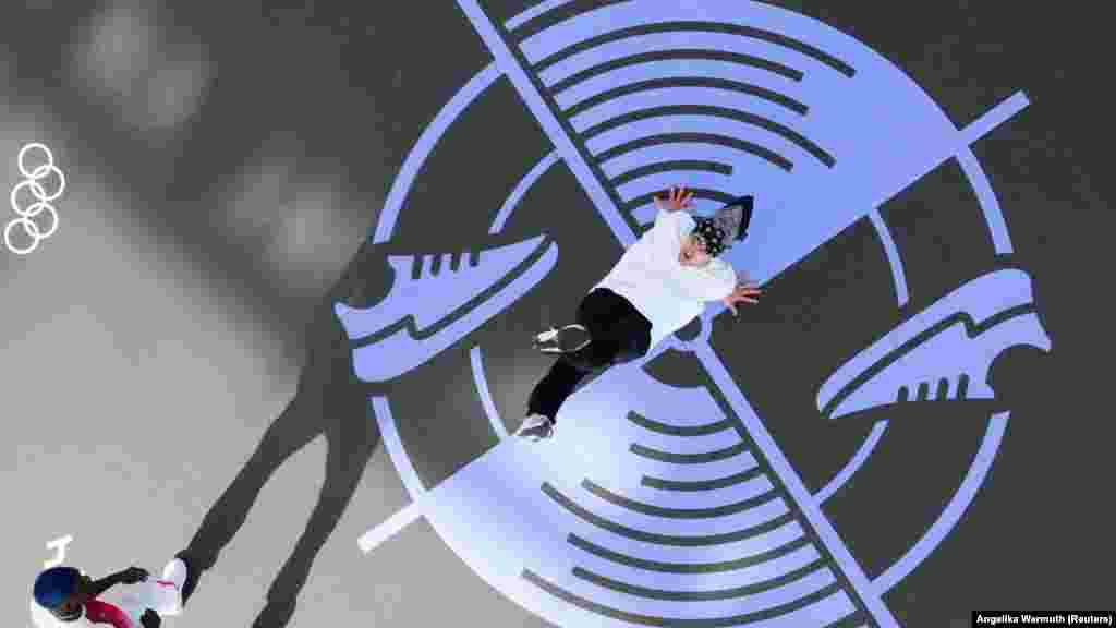 Українські брейкери запалили в Парижі. «Гопак у крові» зазначають іноземні та українські спортивні коментатори