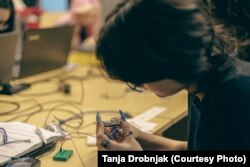 Žene su i dalje u nepovoljnijem položaju u odnosu na muškarce u svim oblastima društvenog života.