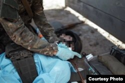 На думку Сердюка, нова команда Міністерства оборони має розробити умовний маршрут пацієнта, ухвалити матрицю відповідальності та створити робочу група з імплементації, яка буде працювати з турборежимом щодо розв'язання бюрократичних питань