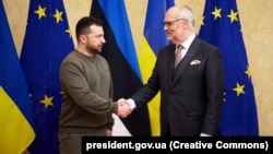 Президент України Володимир Зеленський і президент Естонії Алар Каріс (праворуч). Таллінн, 11 січня 2024 року