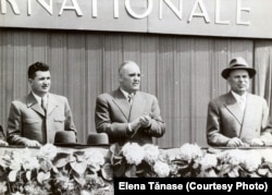 Перший зліва Ніколае Чаушеску, посередині Георге Георгіу-Деж. 1 травня 1960 року