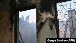 За його словами, минулої доби українські військові відбили чотири штурми з боку загарбників, на п’ятому напрямку «бої точаться й досі»