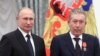 Президент Росії Володимир Путін та голова ради директорів російської нафтової компанії «Лукойл» Равіль Маганов, архівне фото