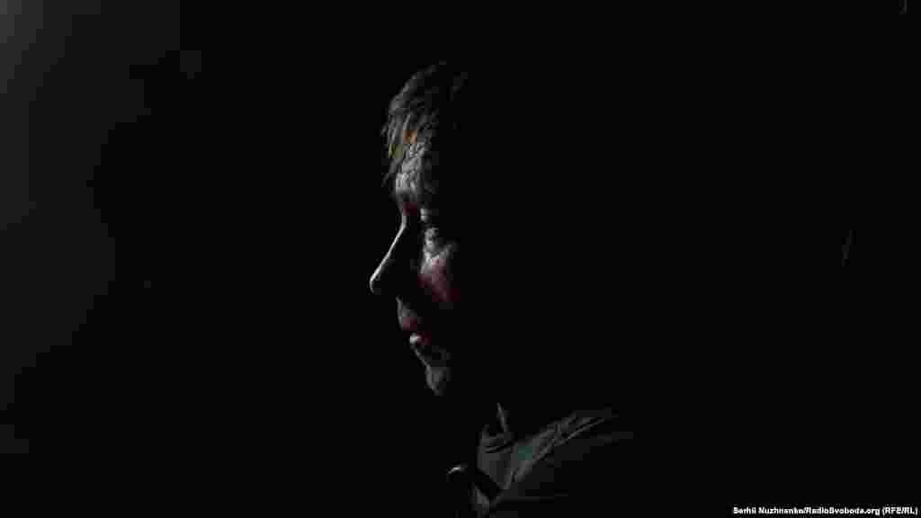 «Удар тримаємо. Даємо гідну відсіч. Моральний дух високий. З нами правда, з нами Бог. Отже ми переможемо», –  каже Геннадій.