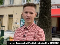 Данило Бєлий