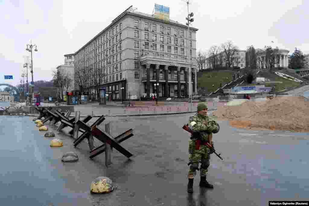 Київ 03.03.22 – 24.08.22 Бої за Київ розпочалися 24 лютого. До самого Києва російські війська не дійшли, в самому місті велися лише локальні бої та збройні сутички з російськими диверсійними групами