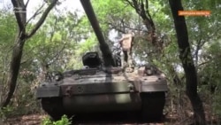 Війна: німецькі та польські гармати знищують цілі на Донбасі (відео) Війна: німецькі та польські гармати знищують цілі на Донбасі (відео)