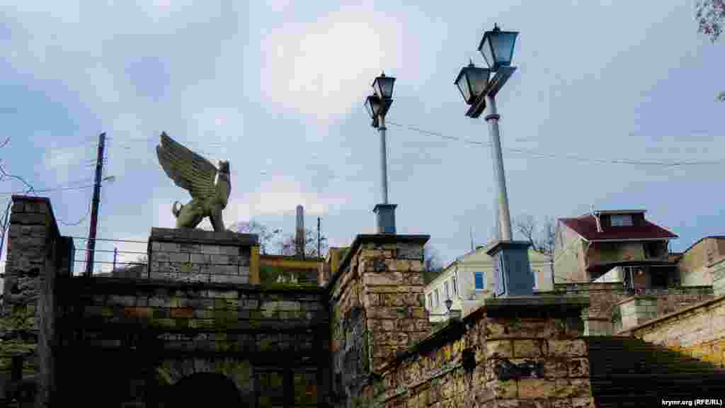 Большая Митридатская лестница – один из главных символов Керчи