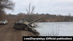 Фото з Телеграм-каналу голови Сумської ОДА Дмитра Живицького. За його даними, техніка знищена силами територіальної оборони