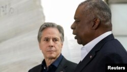 За словами Ентоні Блінкена, США не заохочували цих ударів. Ллойд Остін заявив, що США не намагаються завадити Україні розвивати власні можливості для завдання ударів дальньої дії