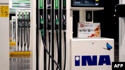 Procjenjuje se da je zahvaljujući tim radnjama nezakonito zarađen iznos od oko 135 milijuna eura. (Foto: Benzinska postaja u blizini grada Samobora, 30-ak kilometara od glavnog grada Zagreba.)