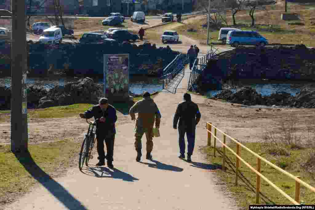 Район Болгарка в Вознесенске почти отрезан от остального города – остался только пешеходный мост