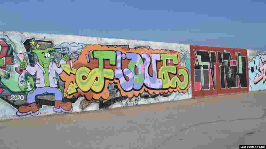 Еще одна порция прошлогодних граффити 