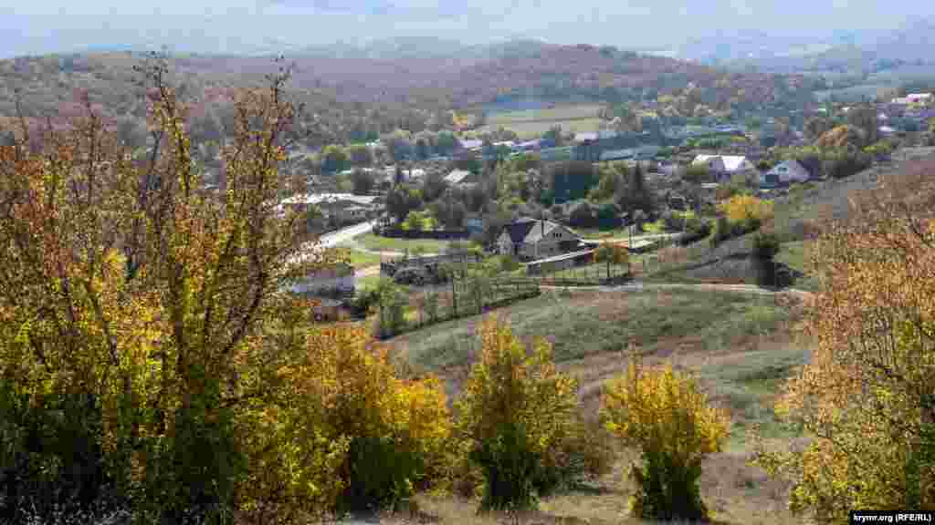  Вид на долину реки Суаткан и село Новополье с северо-восточной стороны
