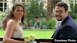 نیلوفر ابراهیم و سعید طهماسبی سه هفته پس از عروسی در سرنگون شدن پرواز ۷۵۲ با موشکهای سپاه کشته شدند